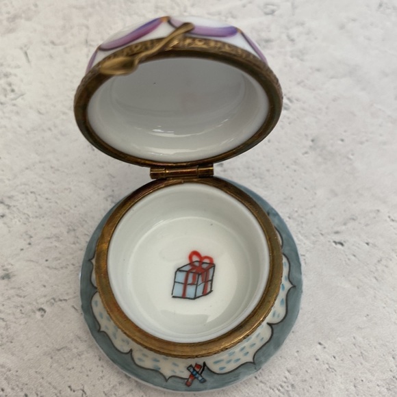 Vintage Limoges Happy Birthday Cake on a Plate w/ a Spoon Clasp. Numbered Piece. - Picture 3 of 5